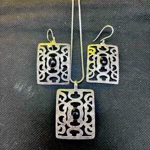 Silver 925 in Onyx Hecho in Mexico earring and necklace set